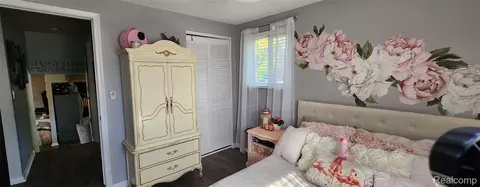 Bedroom - 1069 Elodie Dr, Flint, MI 48532 photo 6 of 11