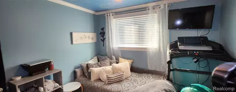 Bedroom - 1069 Elodie Dr, Flint, MI 48532 photo 10 of 11
