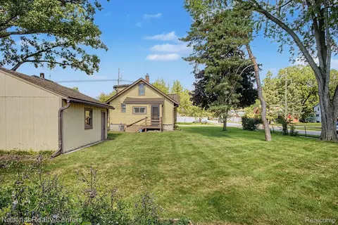 Exterior - 419 John M Ave, Clawson, MI 48017 photo 3 of 6