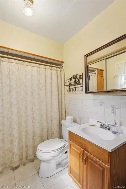 Bath - 419 John M Ave, Clawson, MI 48017 photo 1 of 1