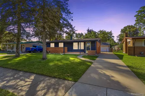 9101 Merriman Rd, Livonia, MI 48150