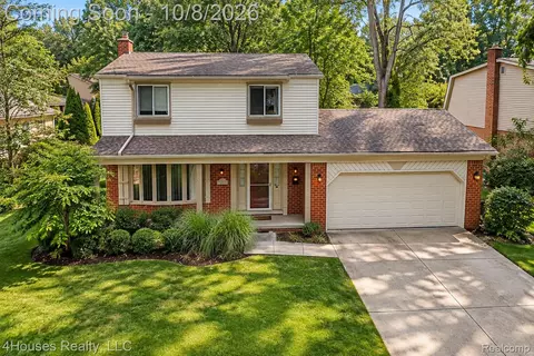 16036 Birwood Ave, Beverly Hills, MI 48025