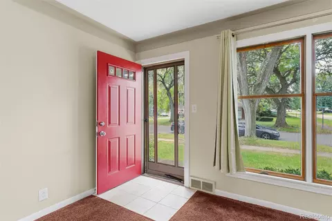 Entry Way - 1101 Mohawk Ave, Flint, MI 48507 photo 1 of 1