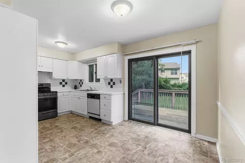 Kitchen - 1101 Mohawk Ave, Flint, MI 48507 photo 1 of 5