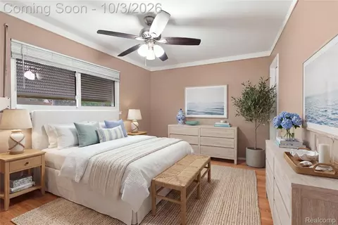 Bedroom - 27262 Thomas Ave, Warren, MI 48092 photo 5 of 8