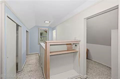 Entry Way - 723 Waldman Ave, Flint, MI 48507 photo 5 of 5