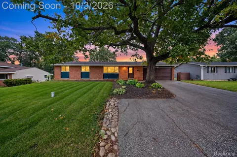 3376 S Commerce Rd, Commerce, MI 48390