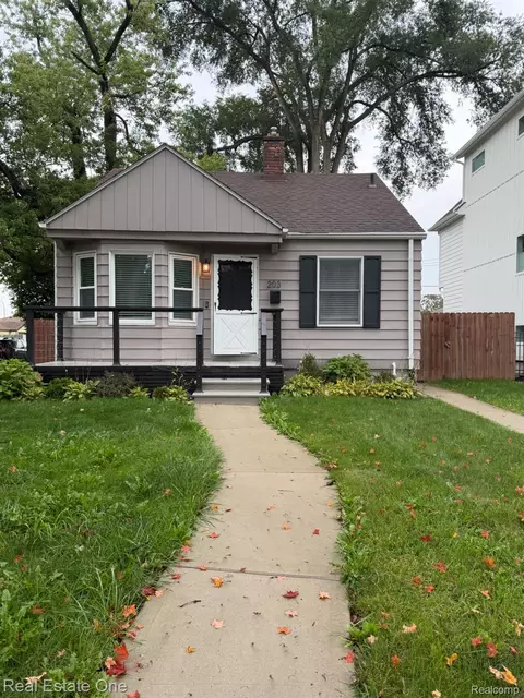 203 S Wilson Ave, Royal Oak, MI 48067