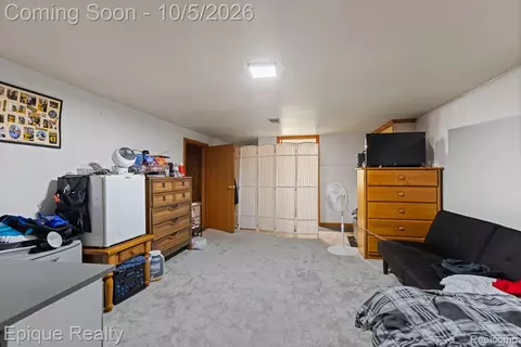 Bedroom - 1231 Vine St, Adrian, MI 49221 photo 7 of 7