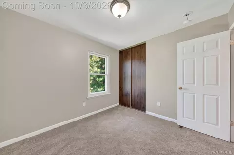 Bedroom - 2824 Roundtree Dr, Troy, MI 48083 photo 6 of 6