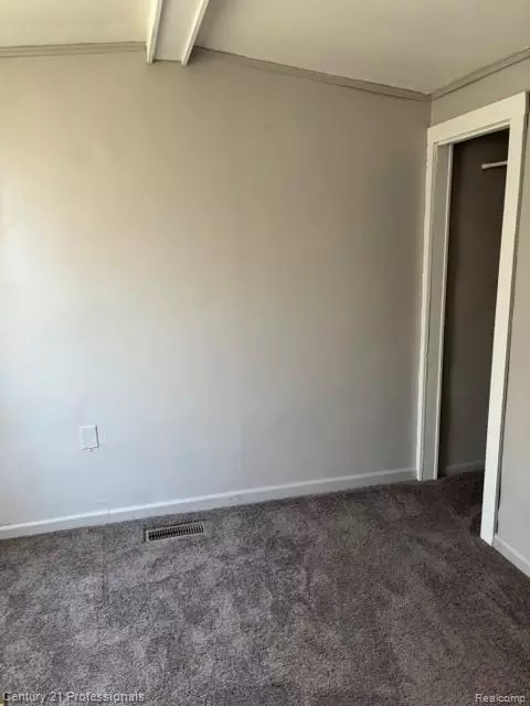 Other - 22148 Rausch Ave, Eastpointe, MI 48021 photo 3 of 7