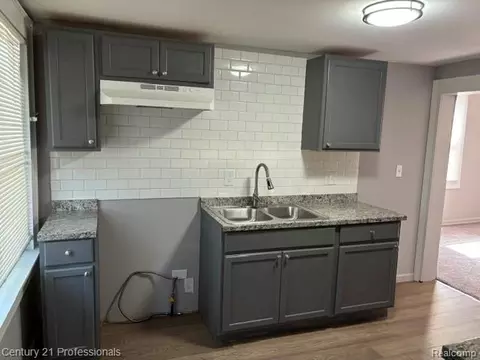 Kitchen - 22148 Rausch Ave, Eastpointe, MI 48021 photo 1 of 1