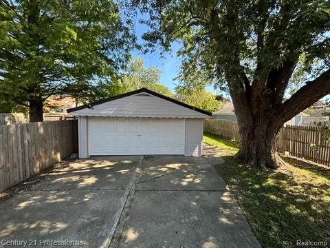 Other - 22148 Rausch Ave, Eastpointe, MI 48021 photo 2 of 7