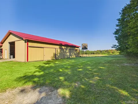 Exterior - 9515 E Bristol Rd, Davison, MI 48423 photo 19 of 22