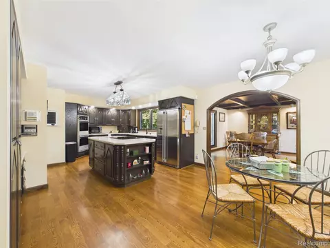 Kitchen - 9515 E Bristol Rd, Davison, MI 48423 photo 1 of 3