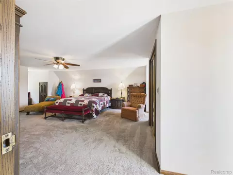 Bedroom - 9515 E Bristol Rd, Davison, MI 48423 photo 7 of 10