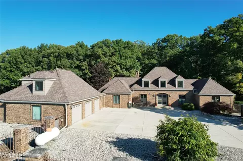 Exterior - 9515 E Bristol Rd, Davison, MI 48423 photo 22 of 22
