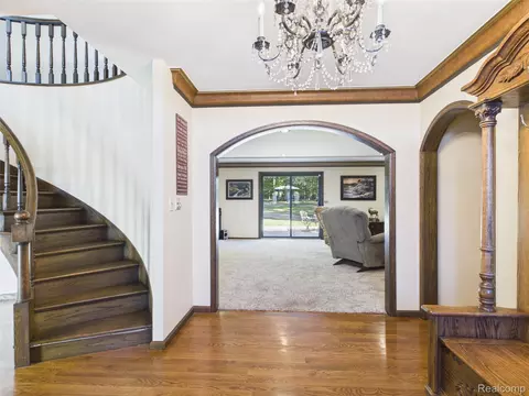 Entry Way - 9515 E Bristol Rd, Davison, MI 48423 photo 6 of 10