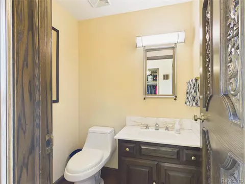 Bath - 9515 E Bristol Rd, Davison, MI 48423 photo 2 of 8