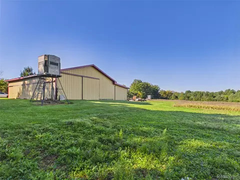 Exterior - 9515 E Bristol Rd, Davison, MI 48423 photo 20 of 22