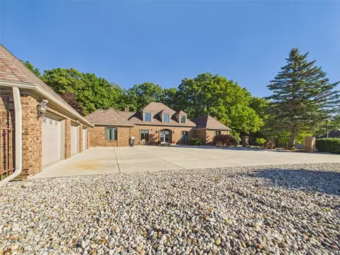 Exterior - 9515 E Bristol Rd, Davison, MI 48423 photo 1 of 22