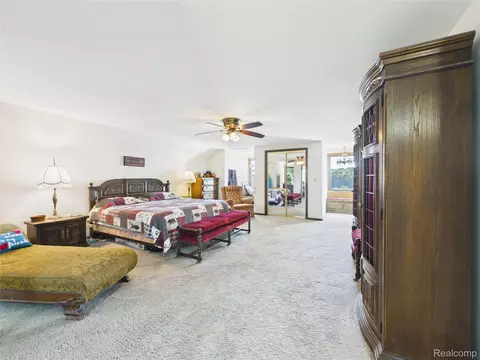 Bedroom - 9515 E Bristol Rd, Davison, MI 48423 photo 10 of 10