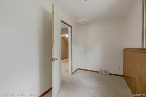 Bedroom - 3356 Harding St, Dearborn, MI 48124 photo 6 of 6