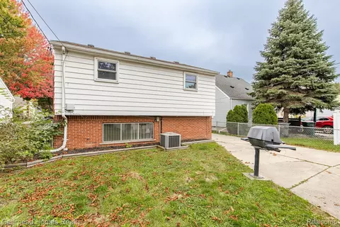 Exterior - 3356 Harding St, Dearborn, MI 48124 photo 5 of 5