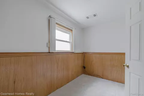 Bedroom - 3356 Harding St, Dearborn, MI 48124 photo 5 of 6