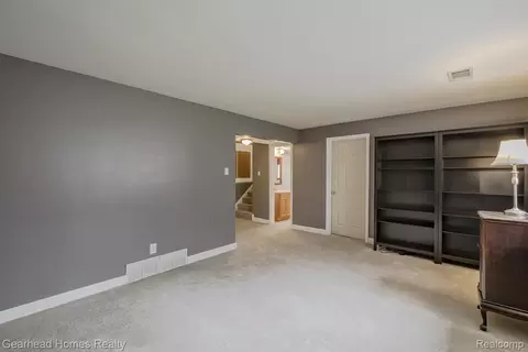 Living - 3356 Harding St, Dearborn, MI 48124 photo 5 of 5