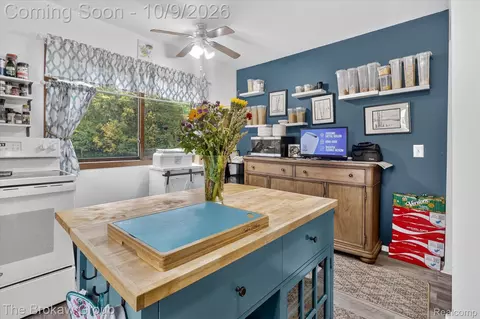 Kitchen - 3380 W Hill Rd, Mundy, MI 48507 photo 2 of 4