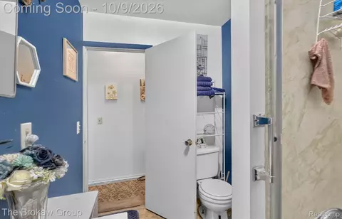 Bath - 3380 W Hill Rd, Mundy, MI 48507 photo 3 of 3