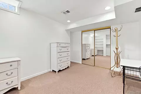 Other - 19046 Abbey Ct, Brownstown, MI 48193 photo 12 of 14