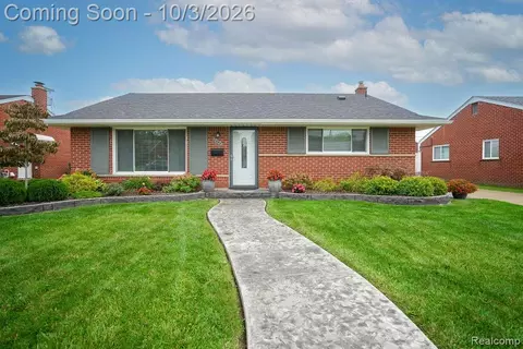 6542 Sunset St, Garden City, MI 48135
