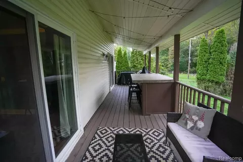 Exterior - 25991 E Huron River Dr, Flat Rock, MI 48134 photo 3 of 7