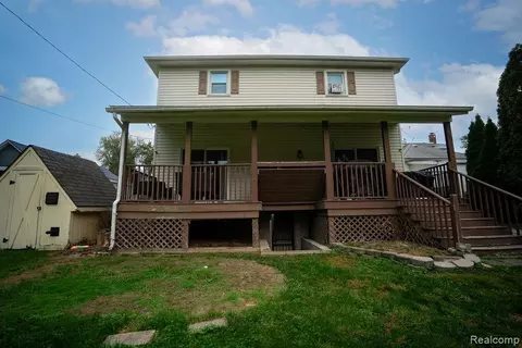 Exterior - 25991 E Huron River Dr, Flat Rock, MI 48134 photo 6 of 7