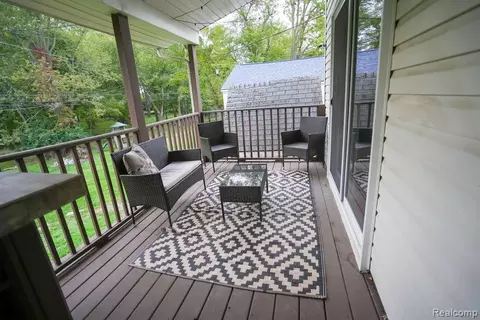 Exterior - 25991 E Huron River Dr, Flat Rock, MI 48134 photo 2 of 7