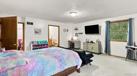 Bedroom - 6320 Winegar Rd, Woodhull, MI 48872 photo 7 of 7