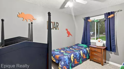 Bedroom - 6320 Winegar Rd, Woodhull, MI 48872 photo 2 of 7