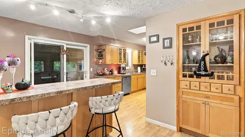 Entry Way - 6320 Winegar Rd, Woodhull, MI 48872 photo 1 of 2
