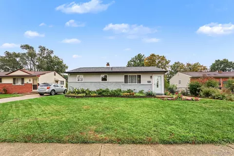 11804 Diehl Dr, Sterling Heights, MI 48313