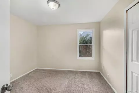 Bedroom - 4409 Cuthbertson St, Flint, MI 48507 photo 2 of 8