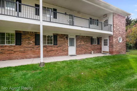 23420 Middlebelt Rd, Farmington Hills, MI 48336