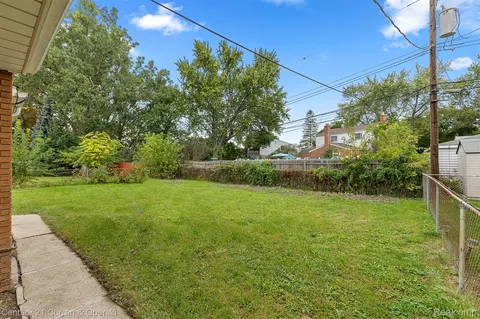 Exterior - 11276 Pardee Rd, Taylor, MI 48180 photo 1 of 6