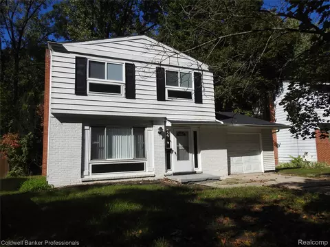 5919 Western Rd, Flint, MI 48506