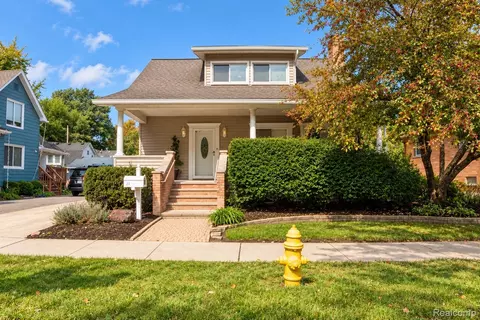 21 5th St, Mount Clemens, MI 48043