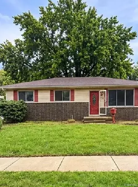 116 E John St, Durand, MI 48429