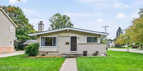 43798 Dorisa Ct, Northville, MI 48167