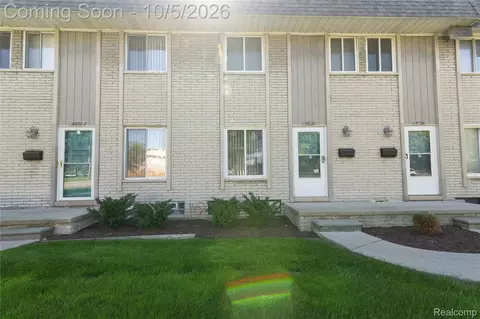4268 15 Mile Rd, Sterling Heights, MI 48310