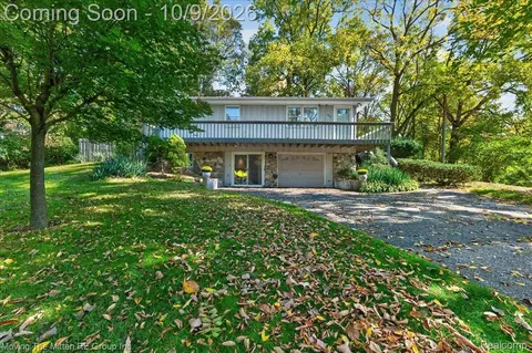 3229 Snow Rd, Ypsilanti, MI 48198